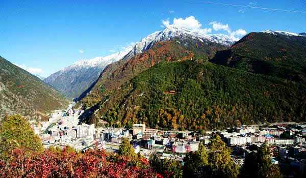 Travel Sichuan - Kangding isn't too far from Chengdu