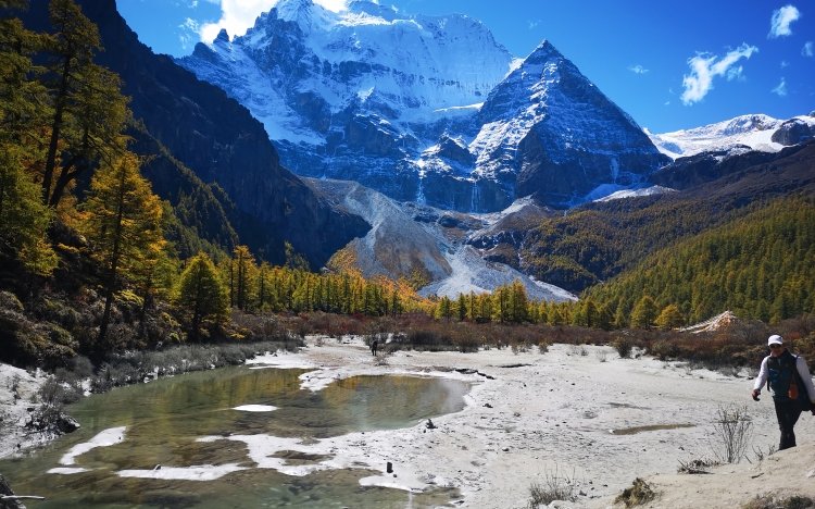 Travel Sichuan - Head to the Yading National Nature Reserve